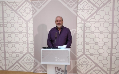 El regidor d'Educació, Manuel Robles, a la roda de premsa | Pau Duran